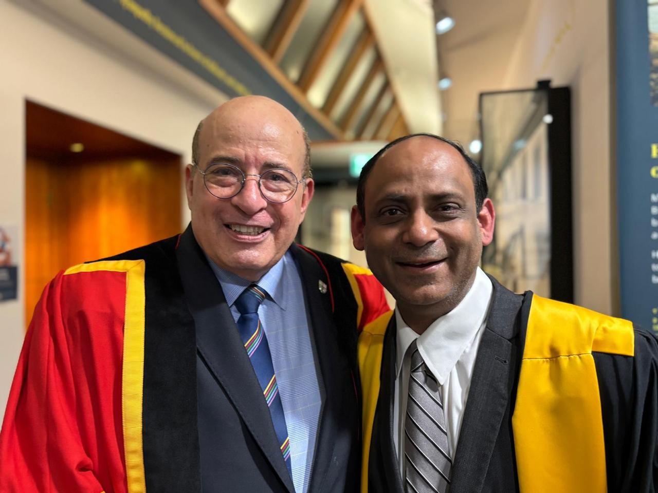 Dr Ash Kumar with the President of the Royal College of Physicians and Surgeons of Glasgow